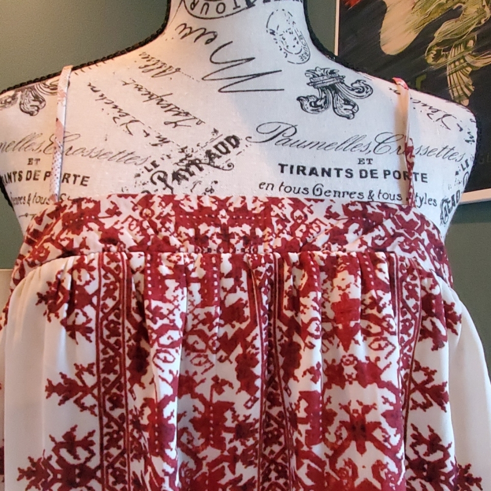 Sundress - Picture 2 of 7